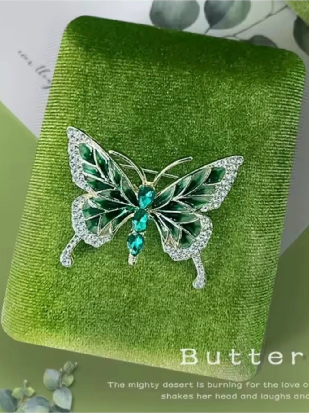 Brooch Green Crystal Butterfly
Brooch | Elegant Lapel Pin Jewelry - Picture 4 of 6